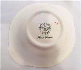VINTAGE SET OF 30 PIECES OF 1940S CONTINENTAL KILNS ROSE/GREEN ARBOR CREAM DISH